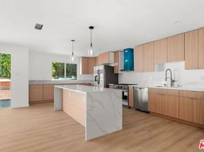 4800 Topeka Drive, Tarzana CA 91356