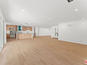 4800 Topeka Drive, Tarzana CA 91356