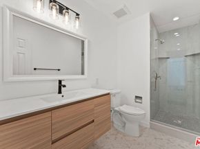 4800 Topeka Drive, Tarzana CA 91356