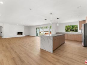 4800 Topeka Drive, Tarzana CA 91356