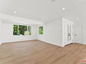 4800 Topeka Drive, Tarzana CA 91356