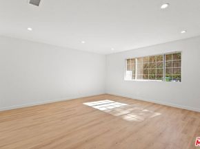 4800 Topeka Drive, Tarzana CA 91356