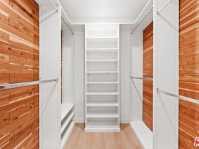 4800 Topeka Drive, Tarzana CA 91356