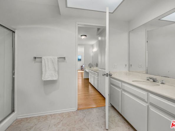 14804 Magnolia Boulevard 12, Sherman Oaks CA 91403