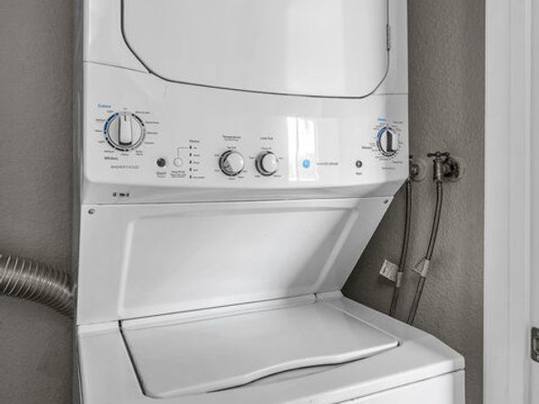 14804 Magnolia Boulevard 12, Sherman Oaks CA 91403