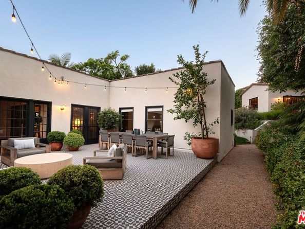 2073 N Catalina Street, Los Angeles CA 90027