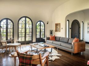 2073 N Catalina Street, Los Angeles CA 90027