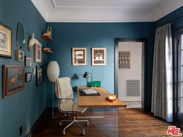 2073 N Catalina Street, Los Angeles CA 90027