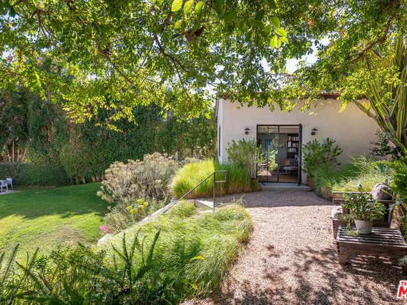 2073 N Catalina Street, Los Angeles CA 90027