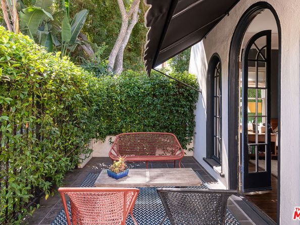 2073 N Catalina Street, Los Angeles CA 90027