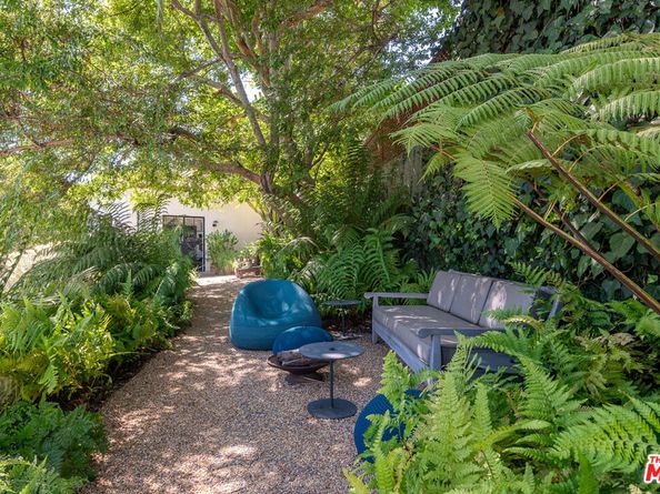 2073 N Catalina Street, Los Angeles CA 90027