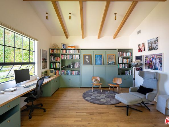 2073 N Catalina Street, Los Angeles CA 90027