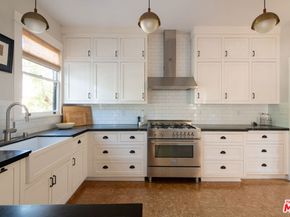 2073 N Catalina Street, Los Angeles CA 90027