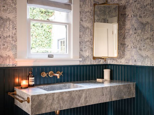 2073 N Catalina Street, Los Angeles CA 90027