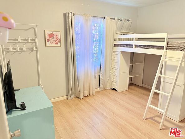 13200 Glamis Street, Pacoima CA 91331