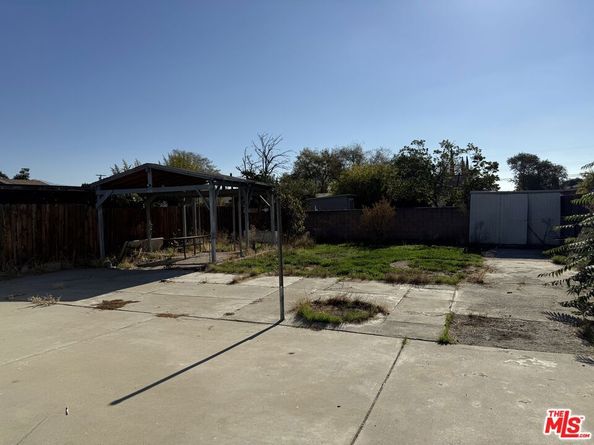 13200 Glamis Street, Pacoima CA 91331