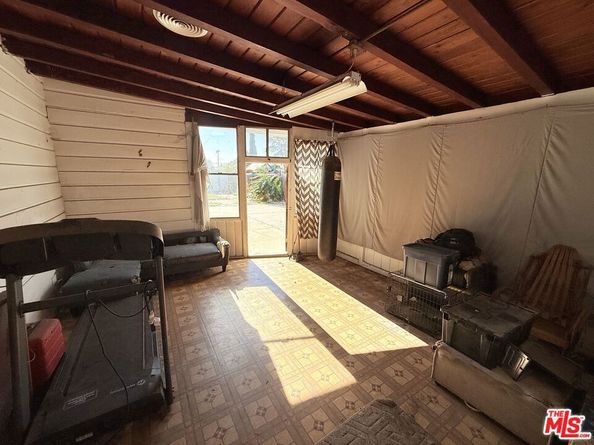 13200 Glamis Street, Pacoima CA 91331