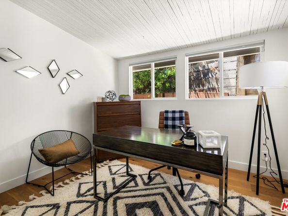 3375 Coldwater Canyon Avenue, Studio City CA 91604