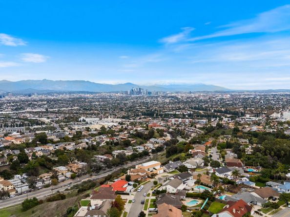 4180 Mount Vernon Drive, View Park CA 90008