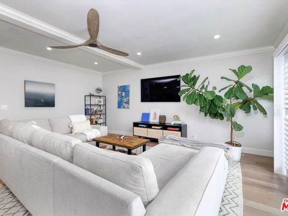 2021 California Avenue 20, Santa Monica CA 90403