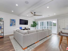 2021 California Avenue 20, Santa Monica CA 90403