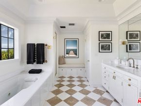 320 Hilgard Avenue, Los Angeles CA 90024