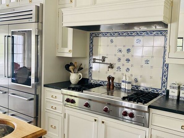 320 Hilgard Avenue, Los Angeles CA 90024