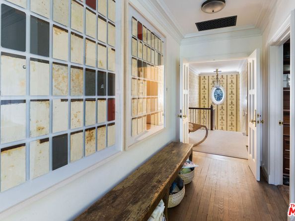 320 Hilgard Avenue, Los Angeles CA 90024