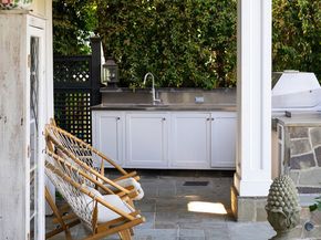 320 Hilgard Avenue, Los Angeles CA 90024