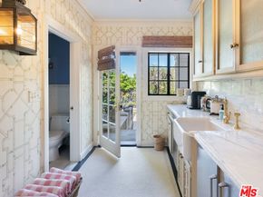 320 Hilgard Avenue, Los Angeles CA 90024