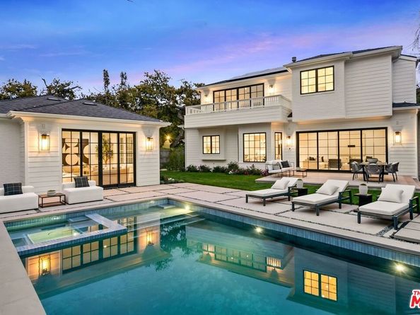 427 N Bundy Drive, Los Angeles CA 90049