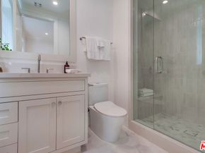 427 N Bundy Drive, Los Angeles CA 90049