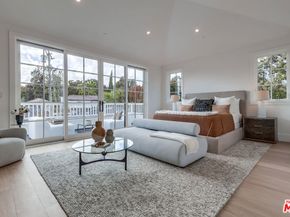 427 N Bundy Drive, Los Angeles CA 90049