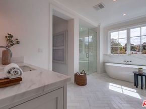 427 N Bundy Drive, Los Angeles CA 90049