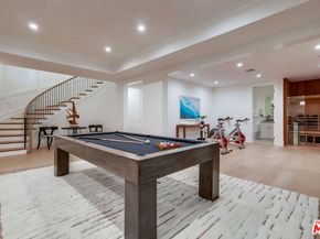 427 N Bundy Drive, Los Angeles CA 90049