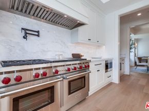 427 N Bundy Drive, Los Angeles CA 90049