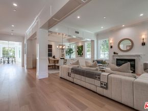 427 N Bundy Drive, Los Angeles CA 90049