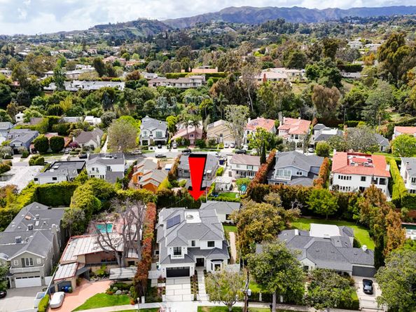 427 N Bundy Drive, Los Angeles CA 90049