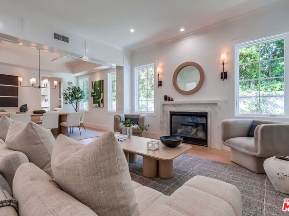 427 N Bundy Drive, Los Angeles CA 90049