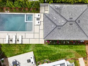 427 N Bundy Drive, Los Angeles CA 90049