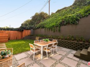 5103 Parkglen Avenue, Los Angeles CA 90043