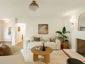 5103 Parkglen Avenue, Los Angeles CA 90043