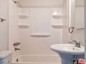 834 Laguna Avenue, Los Angeles CA 90026