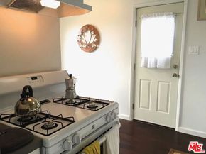 834 Laguna Avenue, Los Angeles CA 90026