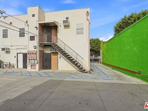 2048 W Florence Avenue, Los Angeles CA 90047