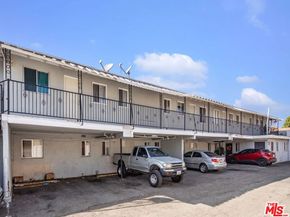 902 E 17th Street, Santa Ana CA 92701