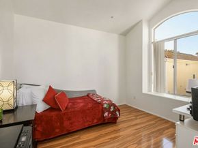 9152 Vincente Way, North Hills CA 91343