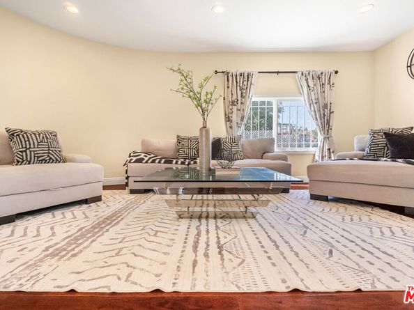 907 Westchester Place, Los Angeles CA 90019