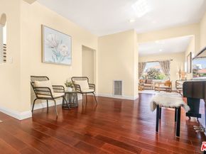 907 Westchester Place, Los Angeles CA 90019