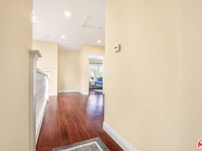 907 Westchester Place, Los Angeles CA 90019